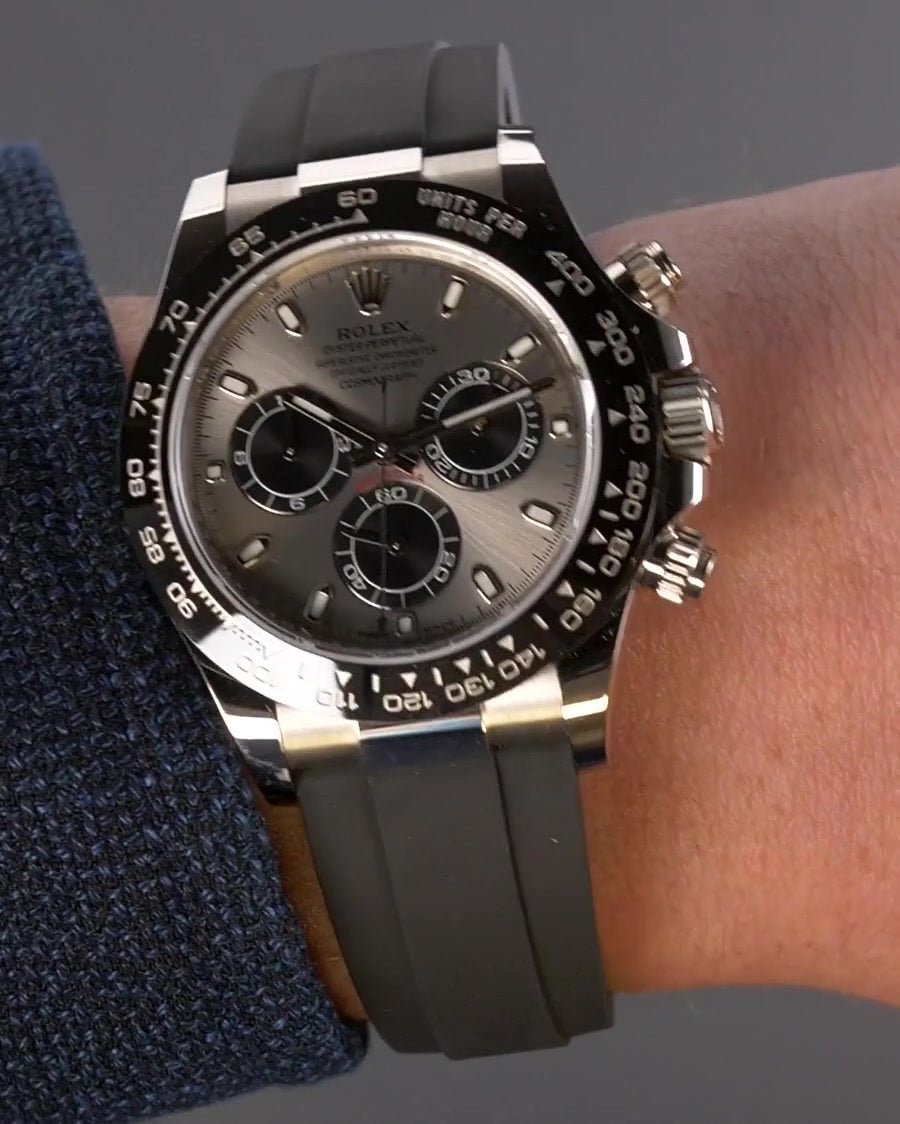A closer look at the watch and bracelet details